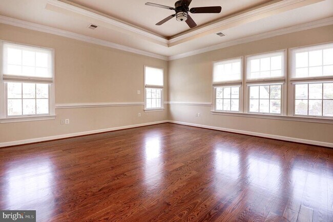 Building Photo - 4303 Evergreen Ln