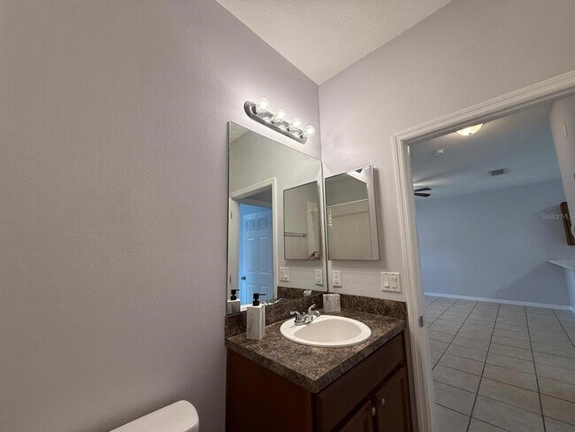 Building Photo - 816 Abbeville Ct