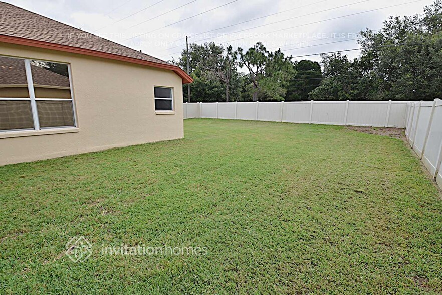 Building Photo - 1812 Cattleman Dr
