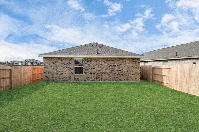 Building Photo - 1615 Windrose Bnd