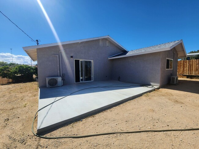 Building Photo - Newly Remodeled Two Bedroom Two Bath Home ...