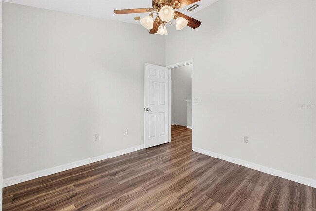 Building Photo - 5185 6th Way N