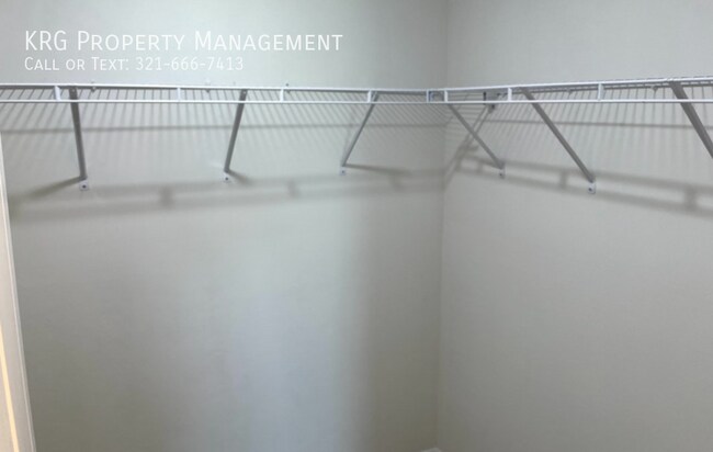 Building Photo - 4303 NE 12th Ct