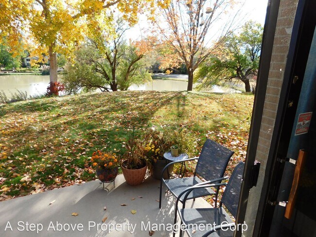 Building Photo - 2 br, 2 bath House - 961 Lakeside Drive #205