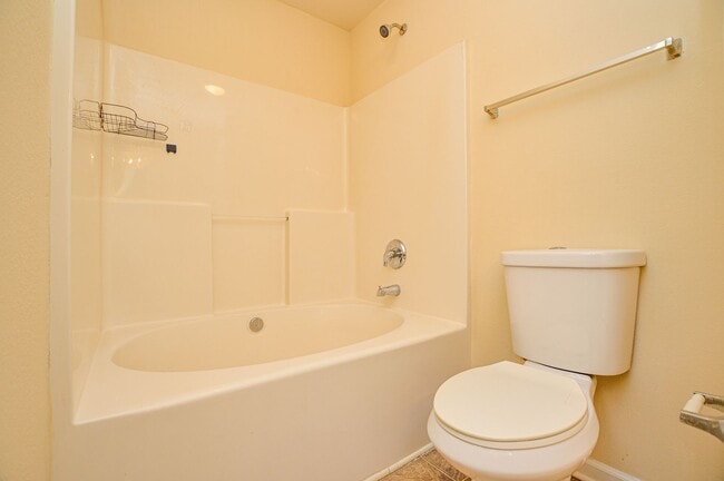 Building Photo - Charming 3 Bed, 2 Bath Home with fenced back yard!-**PRIMARY ON THE MAIN** COMING SOON!!!