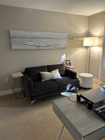 Office with sitting area - 4 Sterling Hill Ln