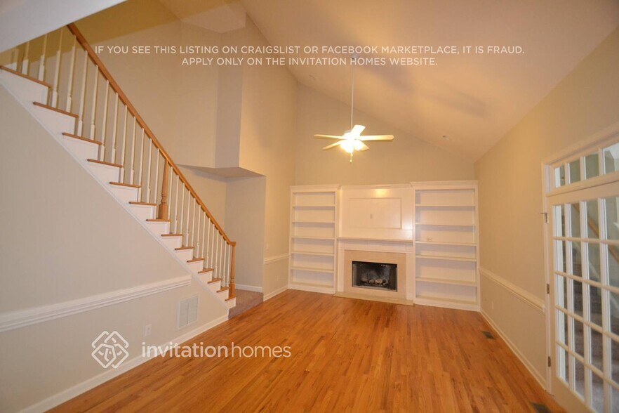 Building Photo - 10818 Tavernay Pkwy