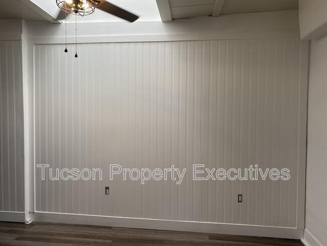 Building Photo - 91 W Simpson St