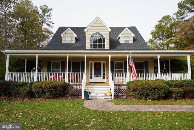 Building Photo - 3727 Village Trail