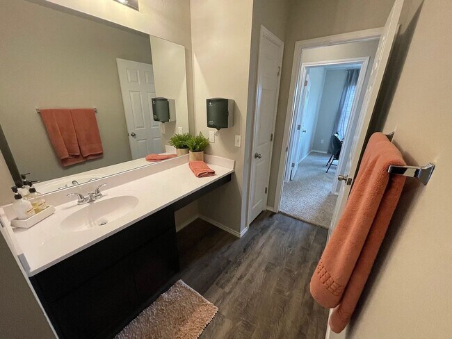 Building Photo - 16244 S 87th E Ave