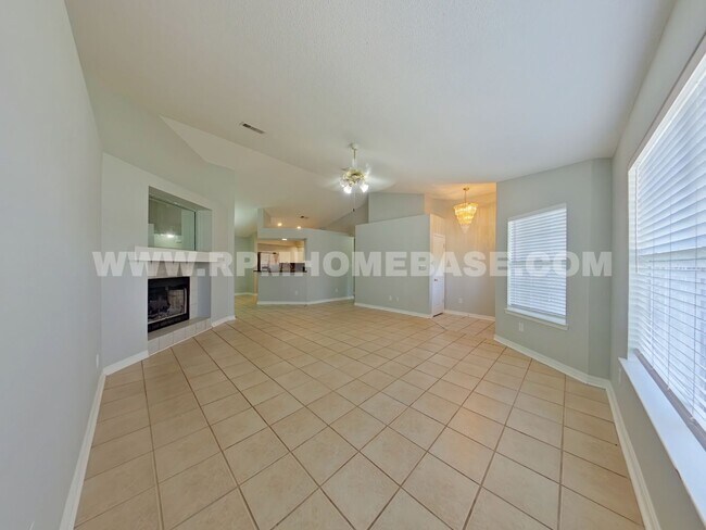 Building Photo - 5103 Terra Lake Cir