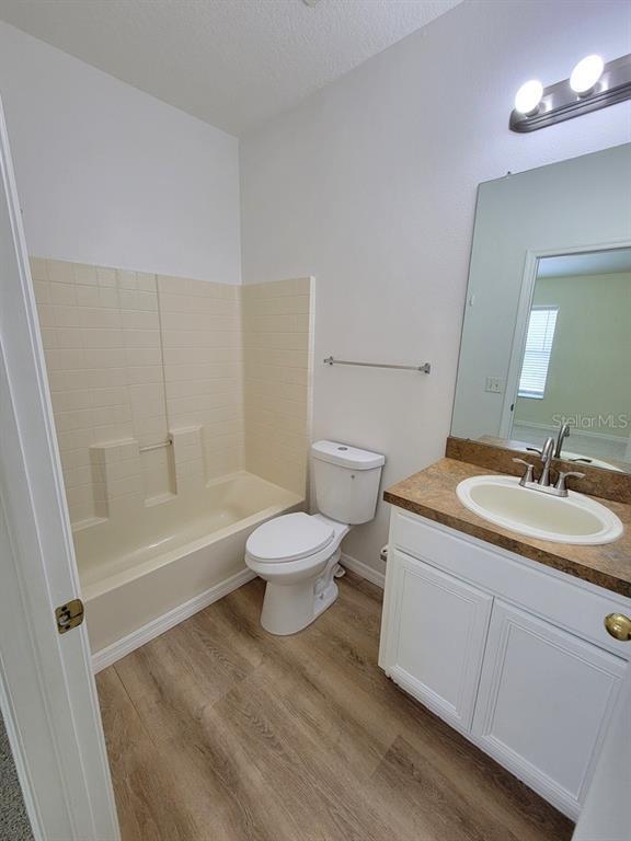 Building Photo - 16414 Swan View Cir