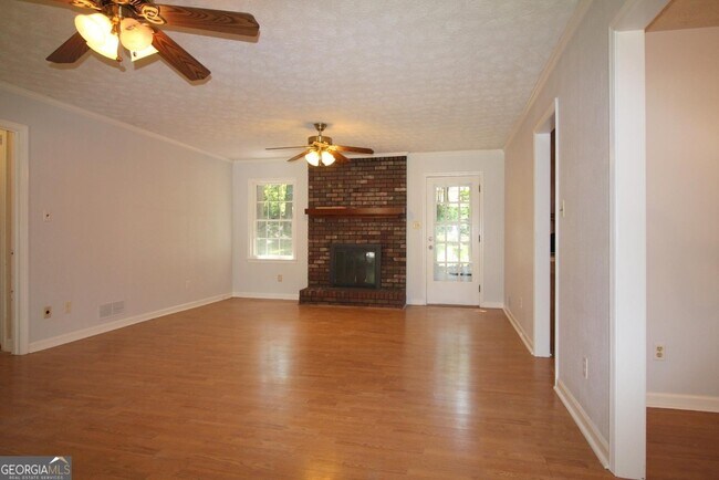Building Photo - 2946 Ripple Ct SW