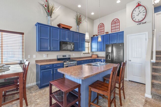 Building Photo - Charming 4-Bedroom, 3-Bath Home in East Loveland