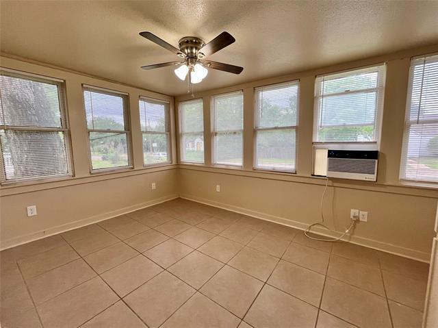 Primary Photo - 301 Amarillo St