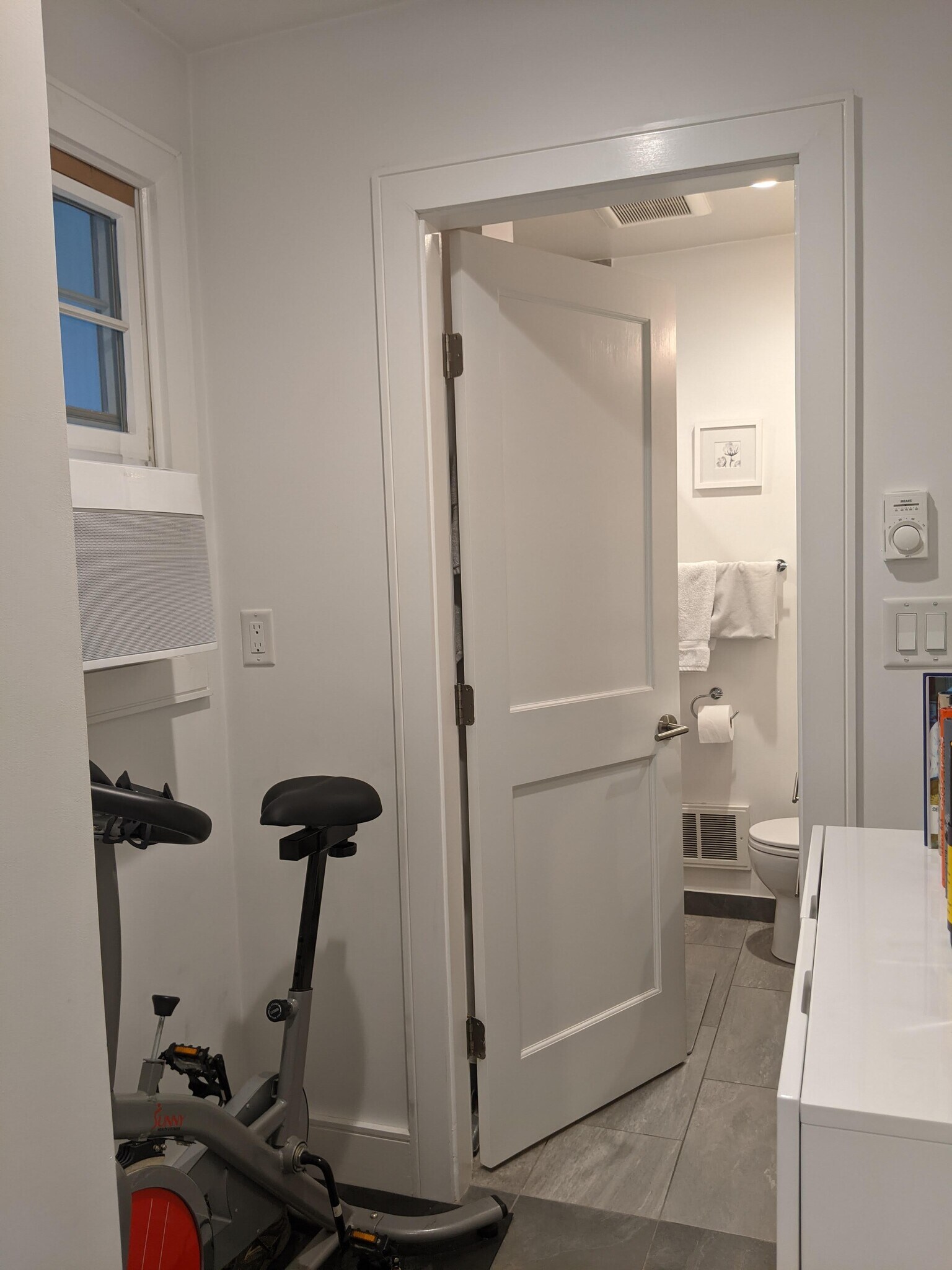 Hallway leading into bathroom - 12 Melrose St