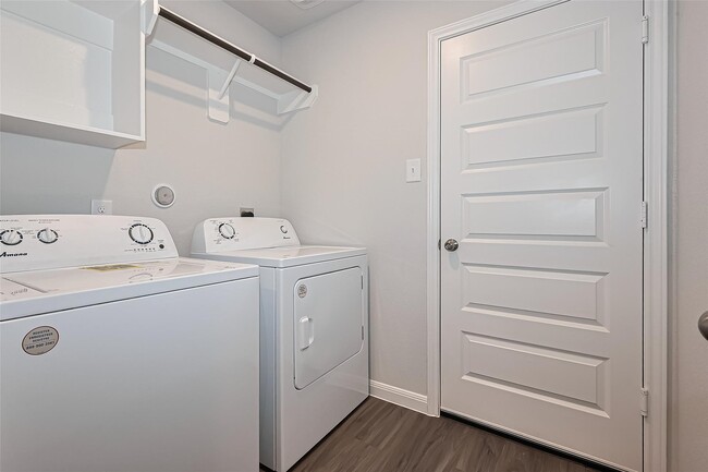 Building Photo - 2412 Cavefish Ct