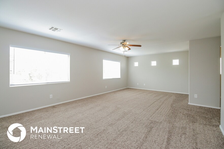 Building Photo - 8341 W Hughes Dr