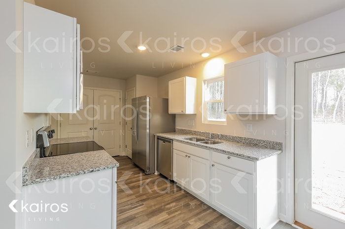 Building Photo - 841 VISTAMOUNT PATH