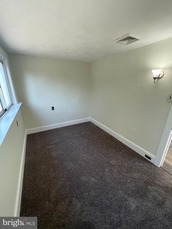 Building Photo - 37 E Gloucester Pike