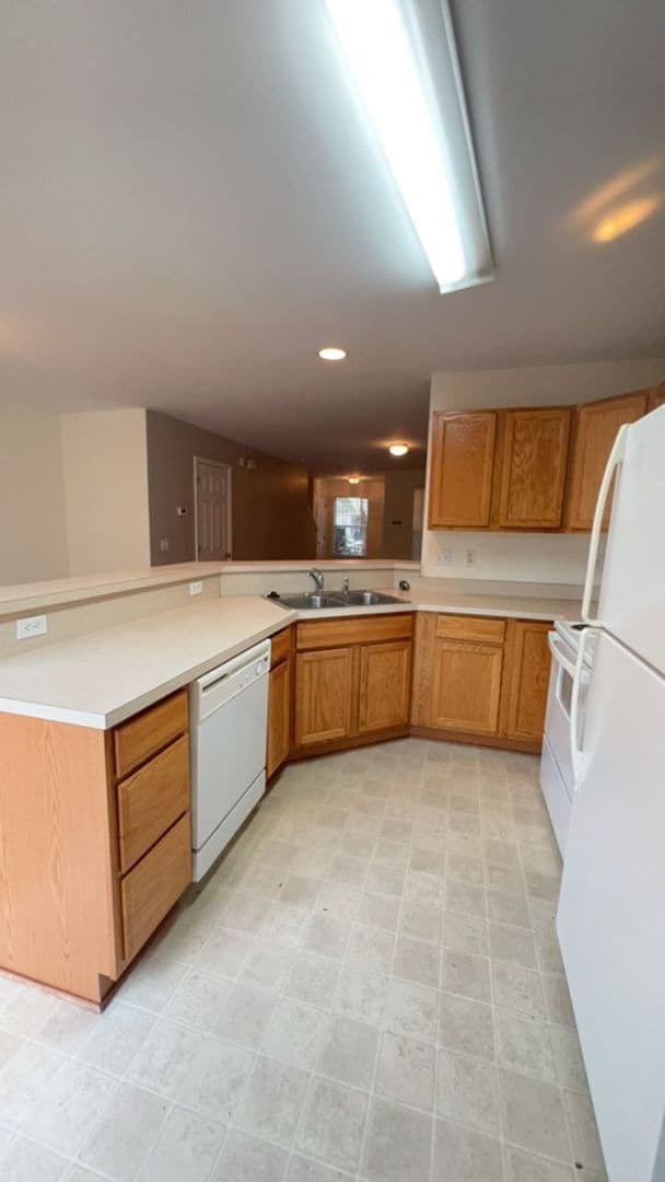 Building Photo - Welcome to Mill Creek Community