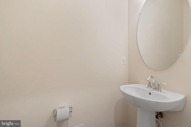 Building Photo - 7816 Quidditch Ln