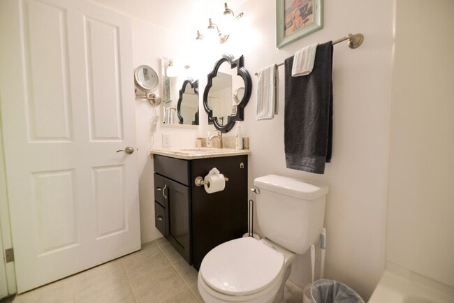 Building Photo - Fully Furnished 1 bedroom Oceanview unit!! Call Steve Conrad- 949-542-8347