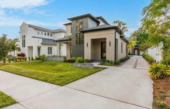 Building Photo - 722 Ellwood Ave