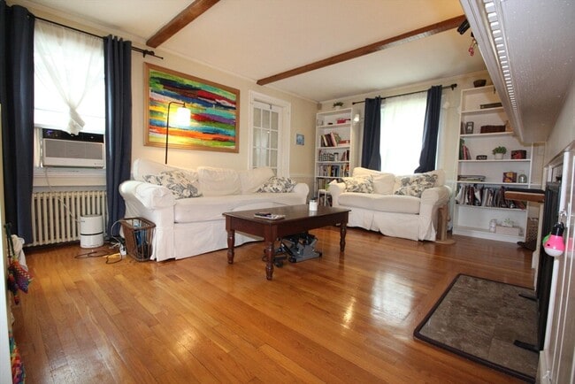 Building Photo - 165 Lynn Fells Pkwy