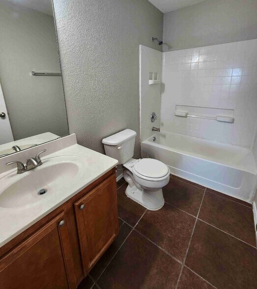 Building Photo - 7109 Little Mohican Dr
