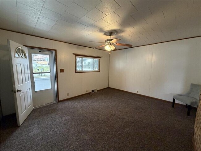 Building Photo - 820 Jacoby Rd