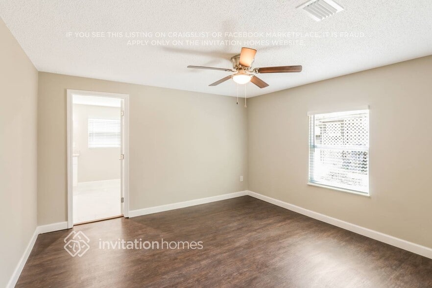 Building Photo - 8032 Chickasaw Ln