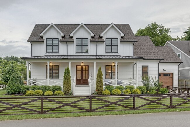 Primary Photo - Franklin Home For Lease