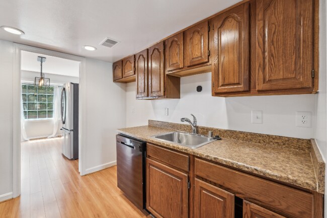 Building Photo - 3829 Ogilvie Ct