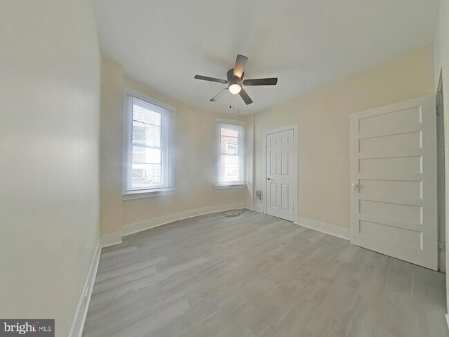 Building Photo - 5723 Spruce St