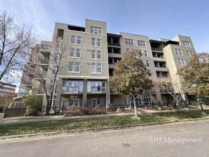 Building Photo - Charming 1 Bed, 1 Bath Condo Available in Cherry Creek