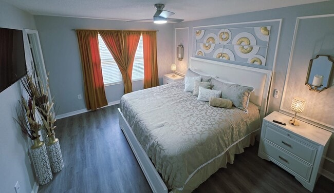 Building Photo - 5100 Adelaide Dr