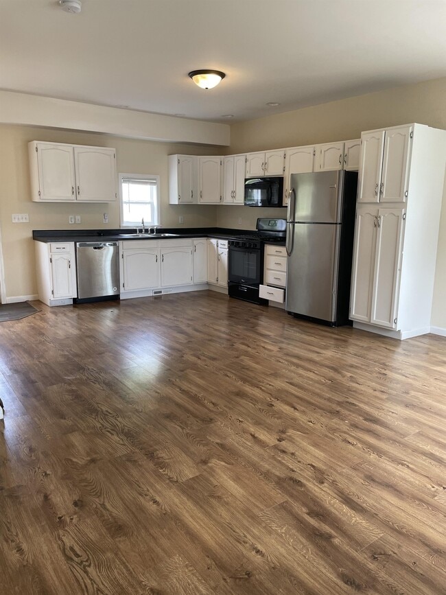 Building Photo - 11387 John F Kennedy Rd