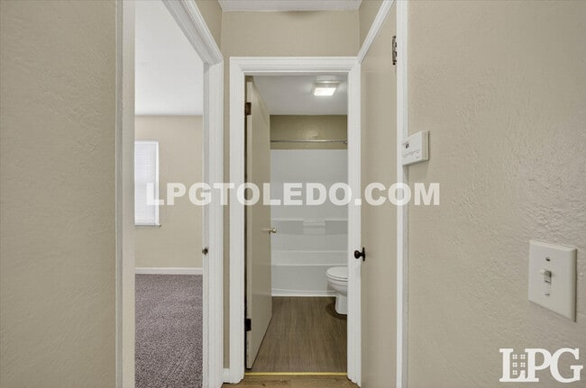 Building Photo - 202 Waggoner Blvd