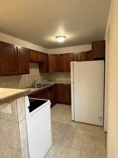 Building Photo - 1020 N 18th Ct