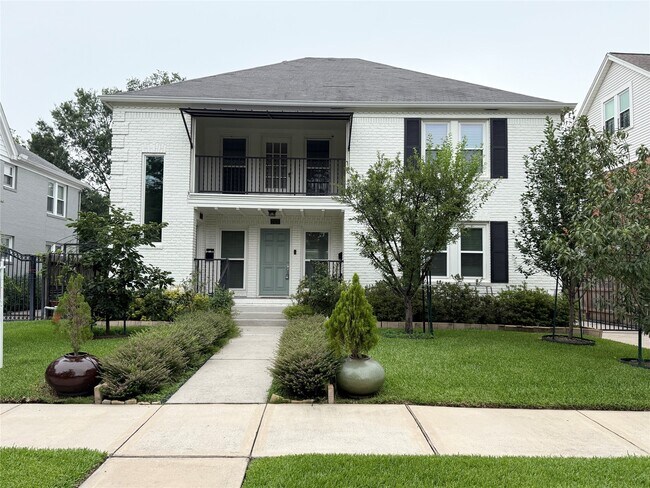 Primary Photo - 2312 Watts St