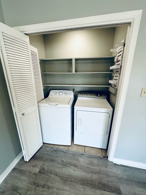 Building Photo - 110 5th St