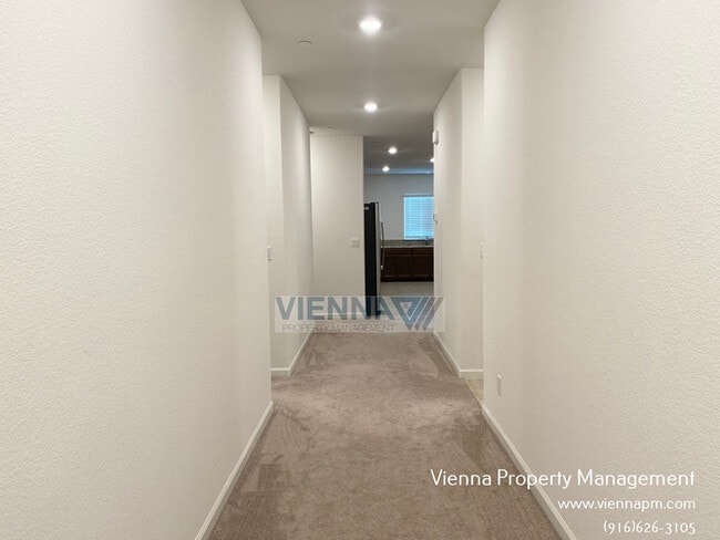 Building Photo - 9184 Osterville Dr