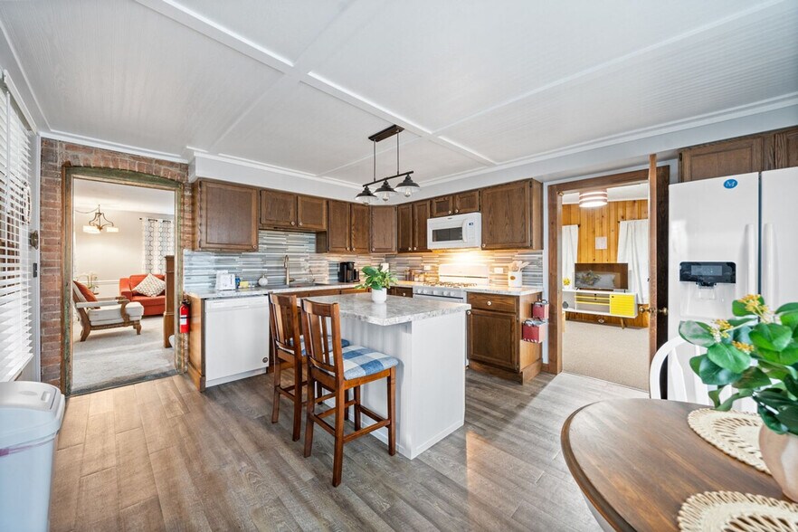 Building Photo - 502 Liberty St