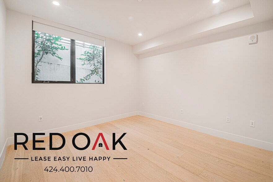 Building Photo - 1415 Reeves St