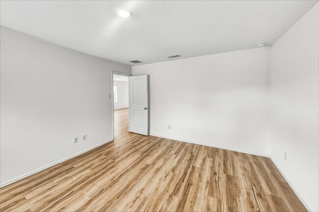 Building Photo - 22259 Stoney Ravine Dr