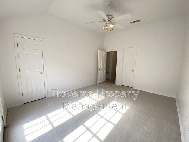 Building Photo - 1703 Novella Ct