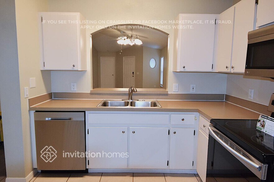 Building Photo - 8322 Arabian Dunes Pl