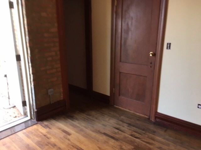 Building Photo - 1301 S Fairfield Ave