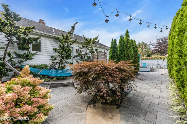 Building Photo - 67 N Farragut Ave